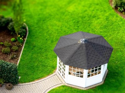 Year-Round Weed Control and Fertilization
